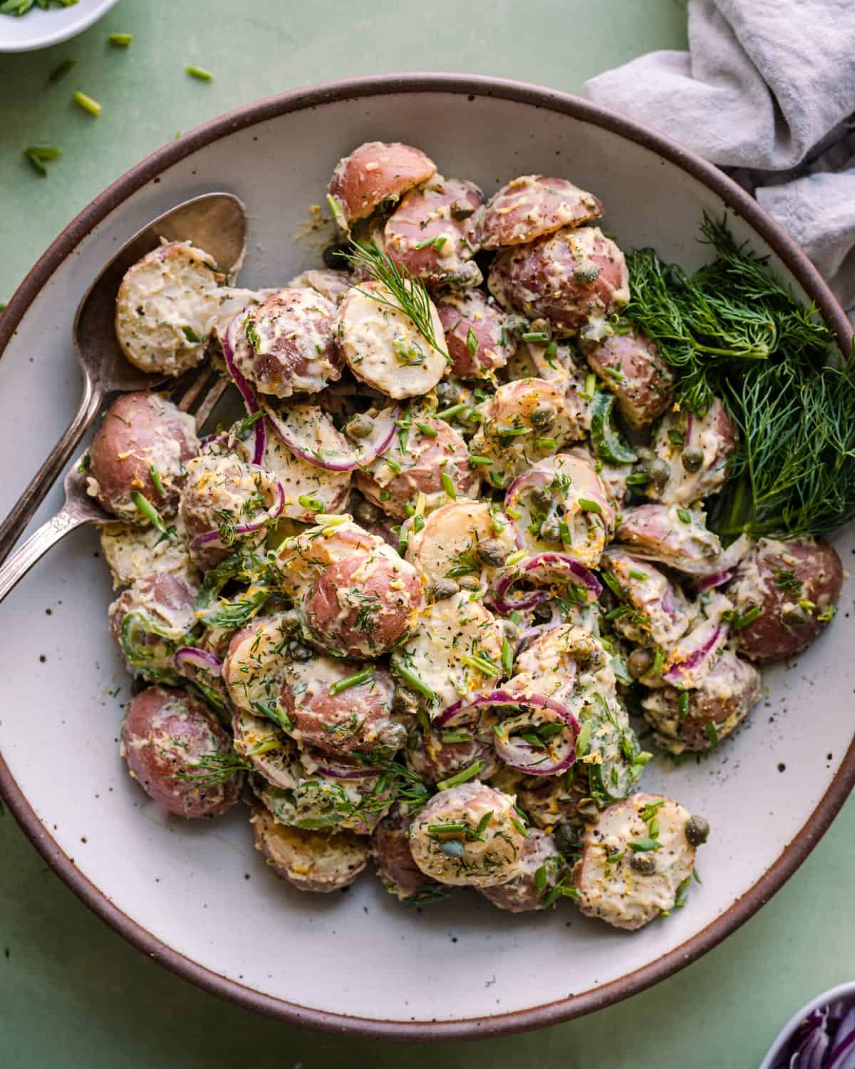 Creamy Vegan Potato Salad: Dairy-Free Delights for Picnics & BBQs